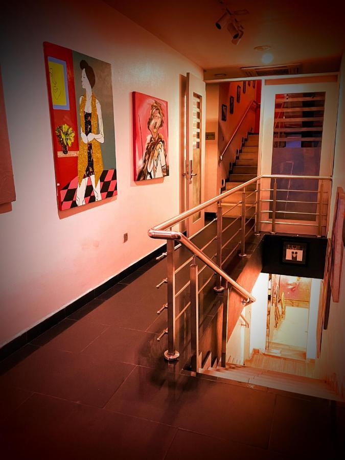 The Crib Lifestyle Hotel Порт Харкорт Екстериор снимка