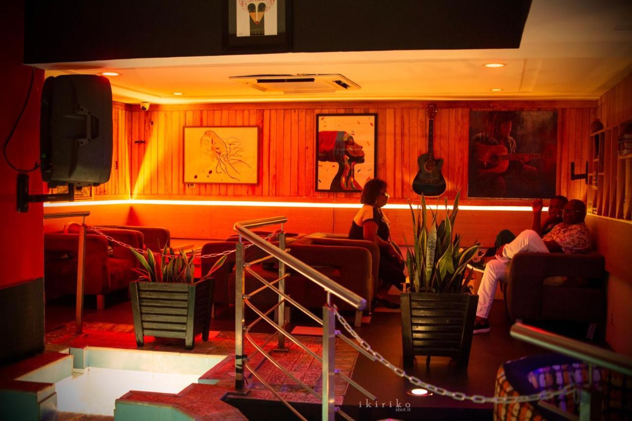 The Crib Lifestyle Hotel Порт Харкорт Екстериор снимка