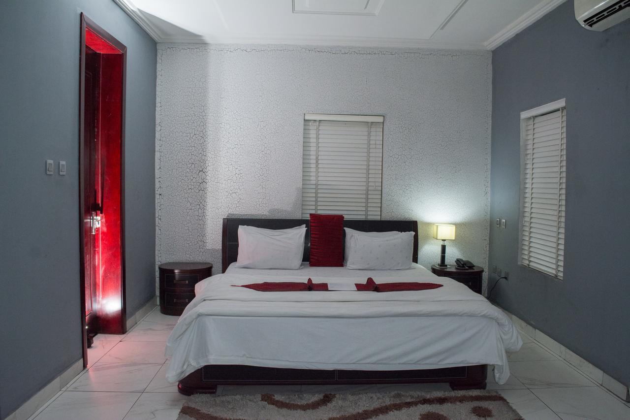 The Crib Lifestyle Hotel Порт Харкорт Екстериор снимка