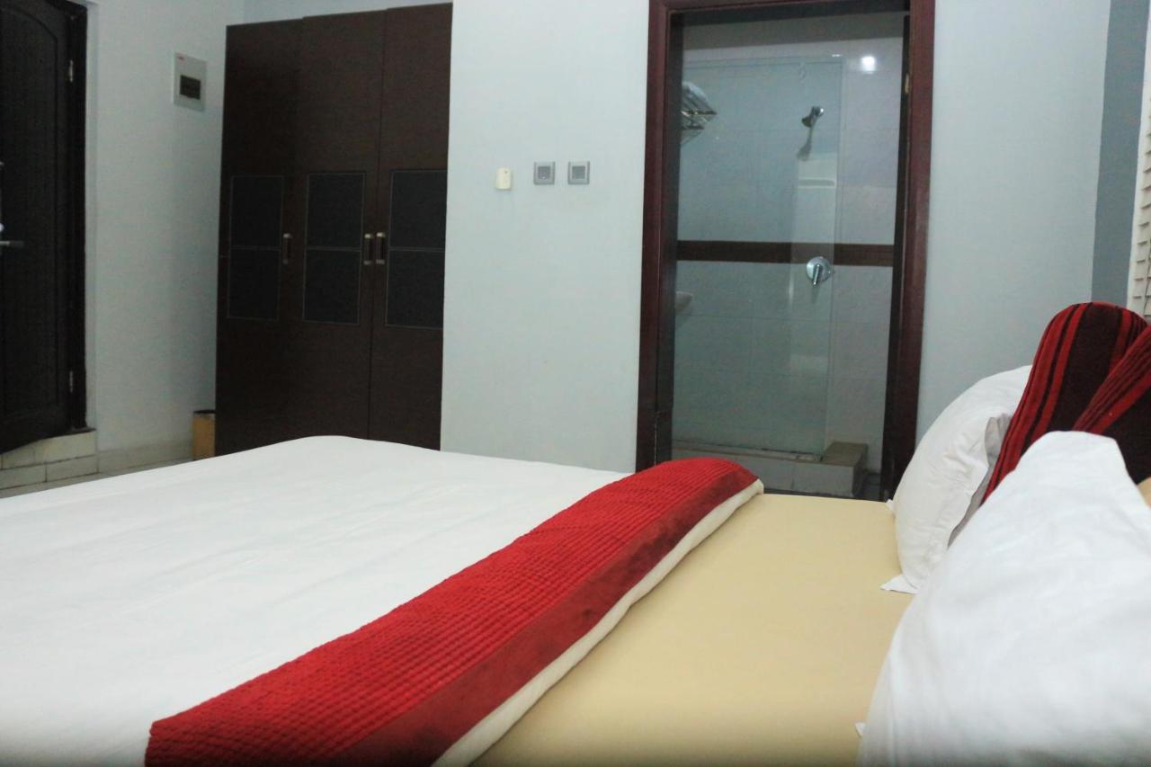 The Crib Lifestyle Hotel Порт Харкорт Екстериор снимка